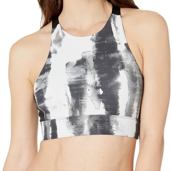 Varley Tops - Varley Form Athletic sports Bra camo black small Bloomingdale's